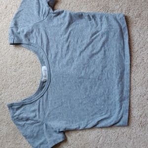 Forever 21 cropped top in gray size Medium